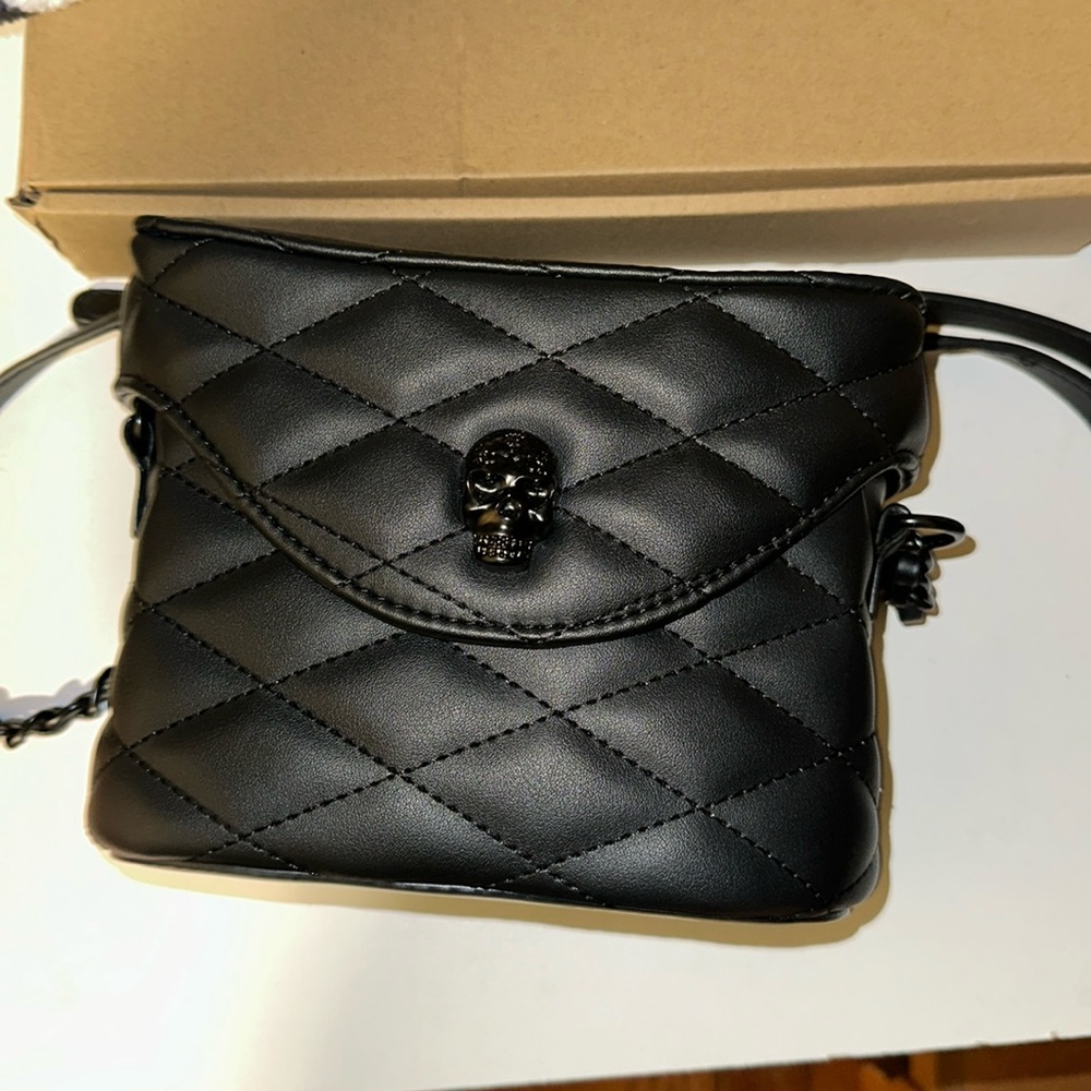 Betsy Johnson Skull Purse NEW
